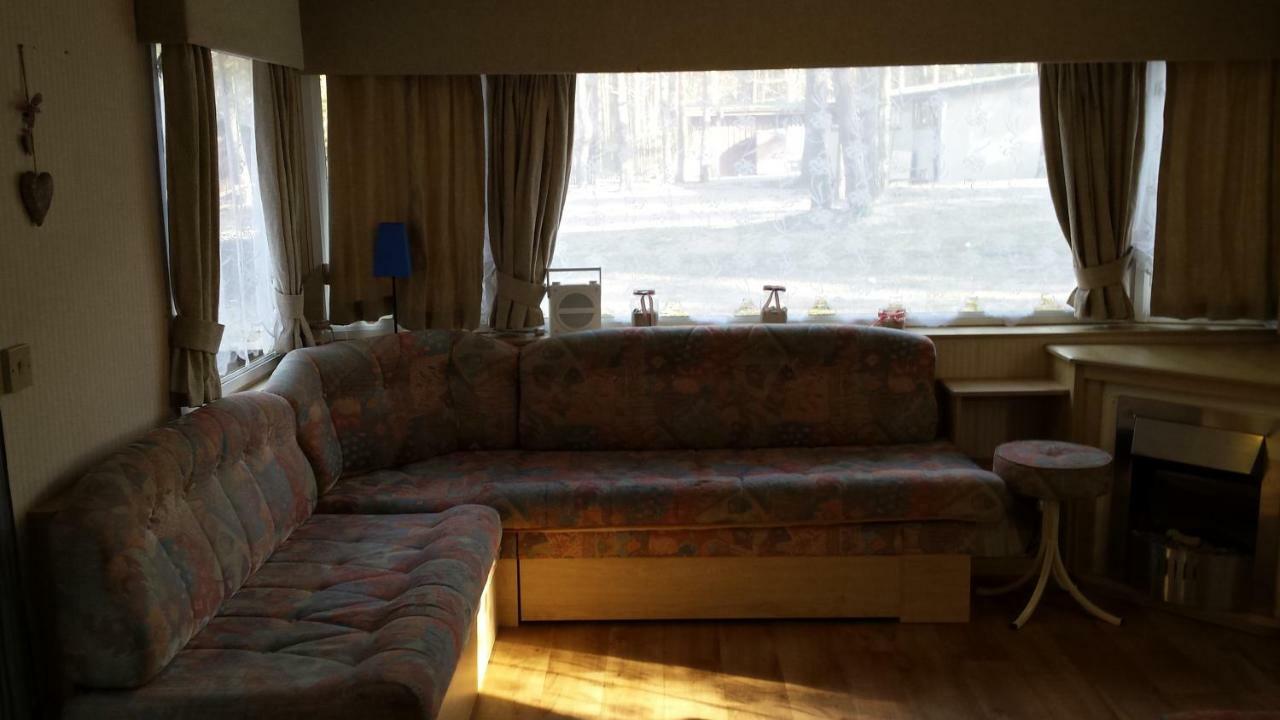 Neptuns Hotel Jūrkalne Kültér fotó